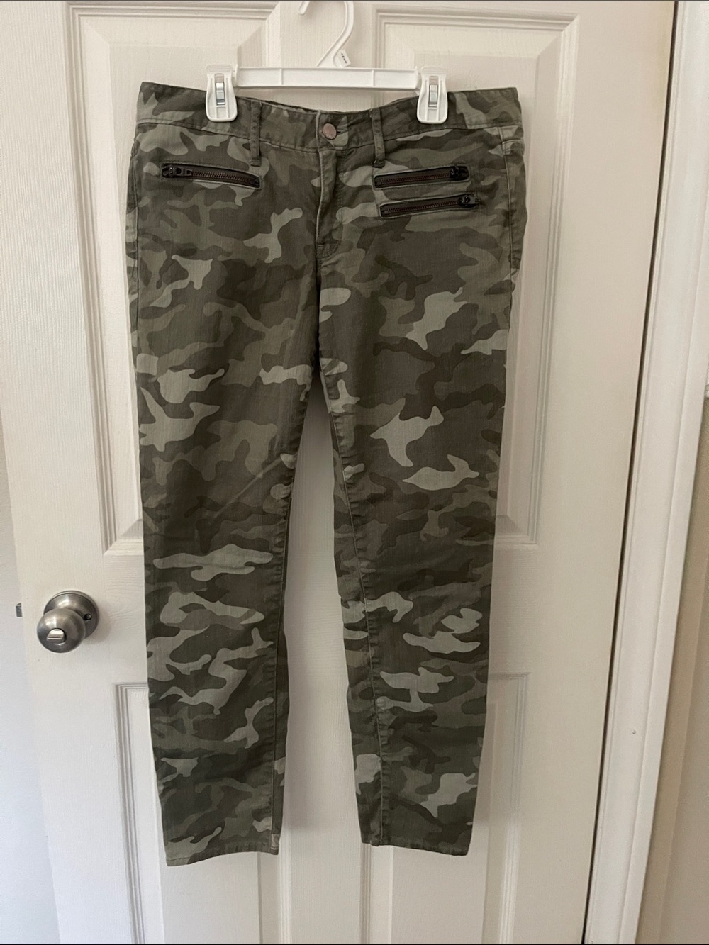 gap Women’s Camo Always Skinny Jeans - Olive Green